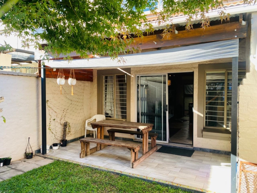 2 Bedroom Property for Sale in Pretorius Park Gauteng