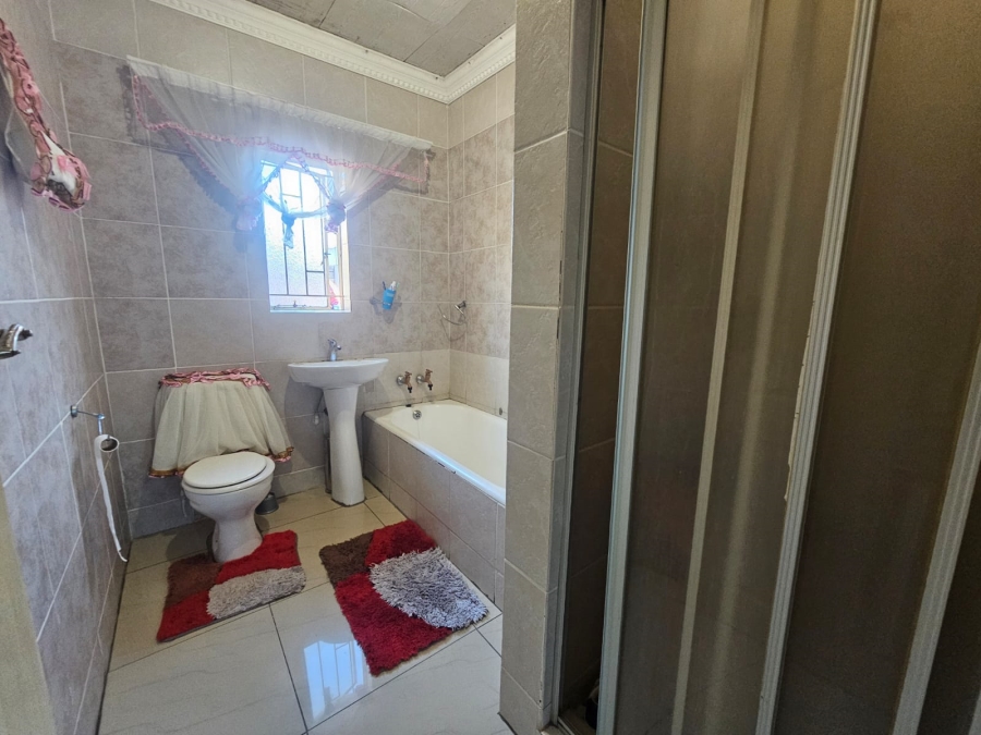 3 Bedroom Property for Sale in West Park Gauteng