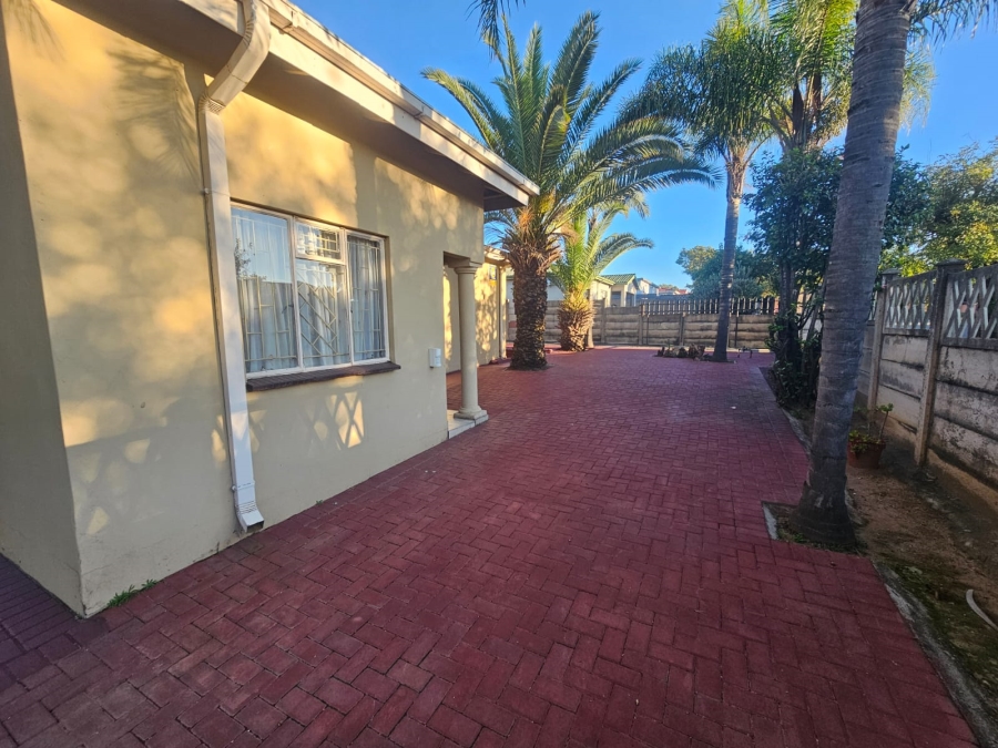 3 Bedroom Property for Sale in West Park Gauteng