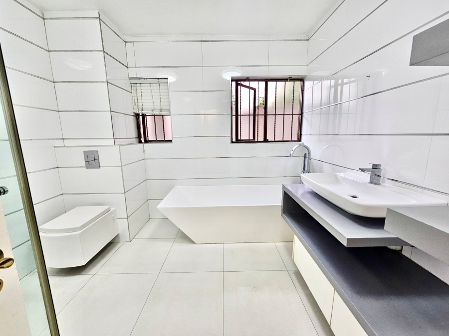 4 Bedroom Property for Sale in Morningside Gauteng