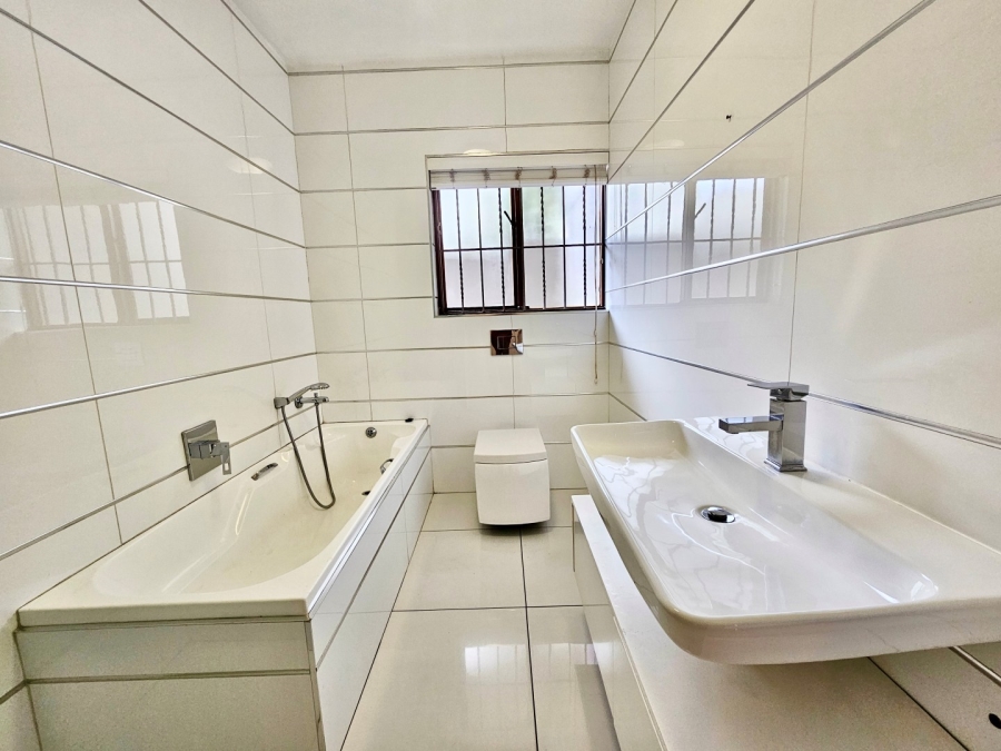 4 Bedroom Property for Sale in Morningside Gauteng