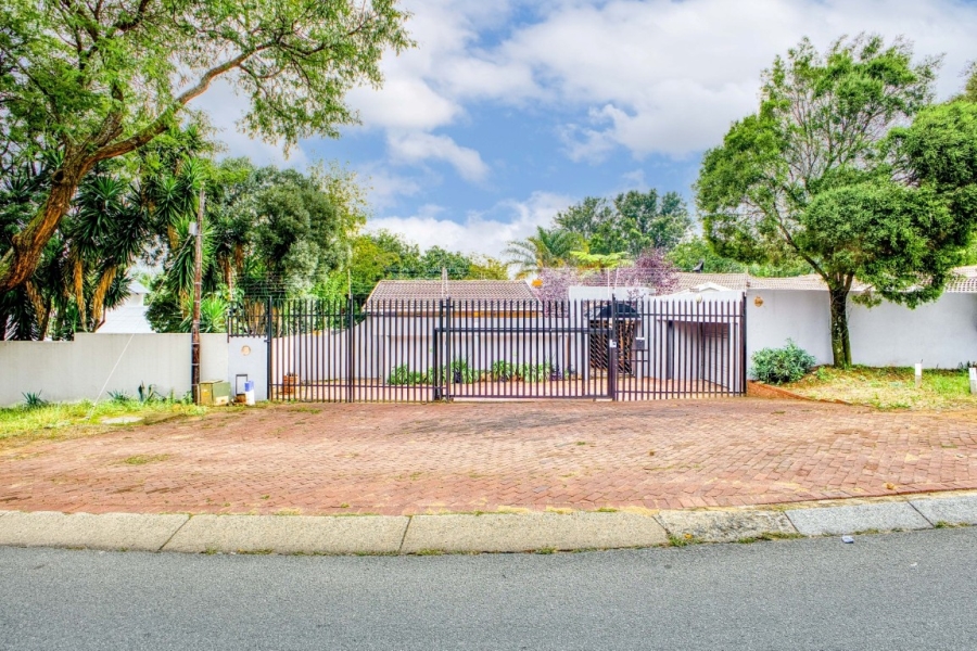 4 Bedroom Property for Sale in Fourways Gauteng
