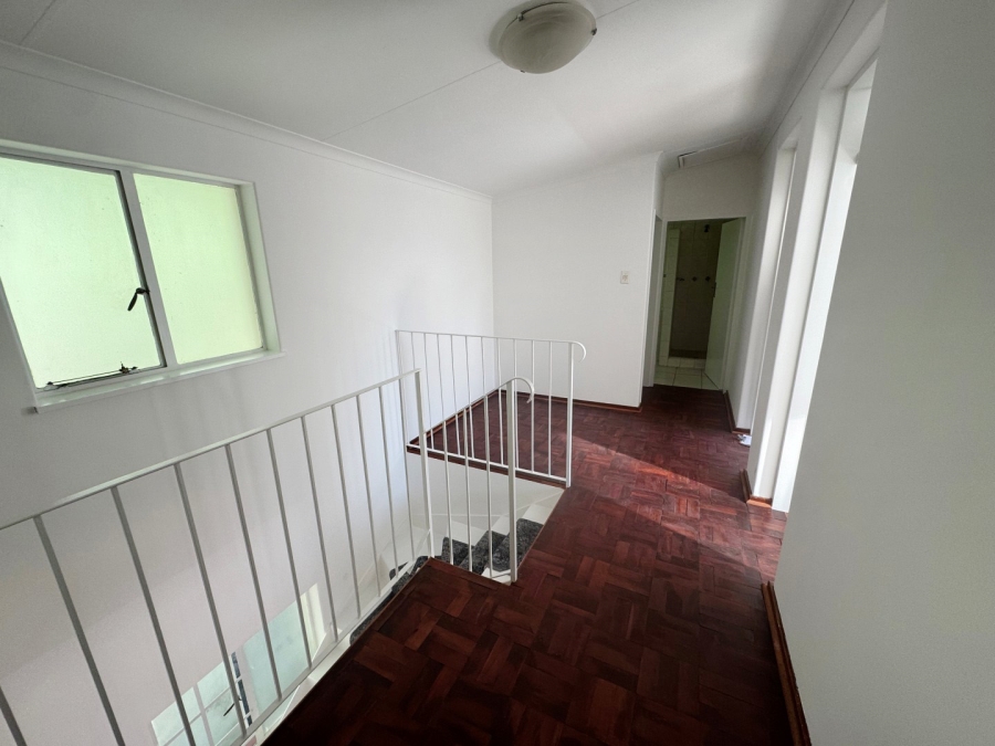 2 Bedroom Property for Sale in Waverley Gauteng