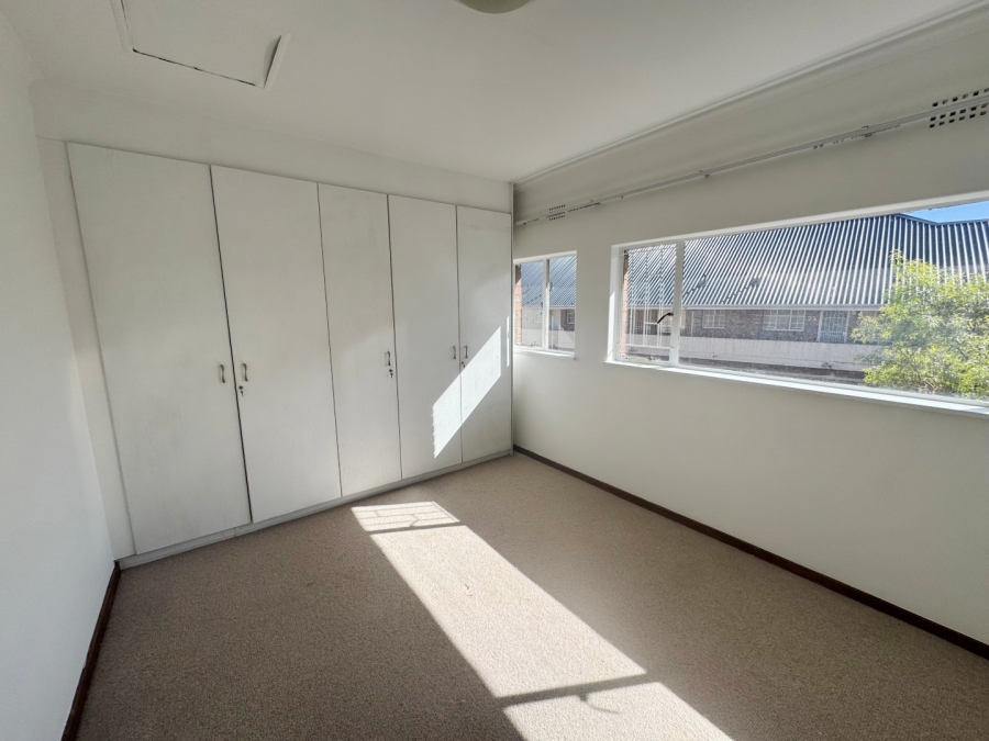 2 Bedroom Property for Sale in Waverley Gauteng