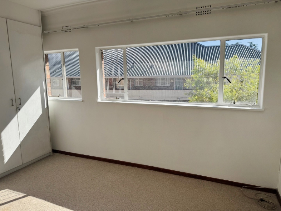 2 Bedroom Property for Sale in Waverley Gauteng