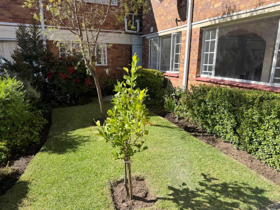 2 Bedroom Property for Sale in Waverley Gauteng