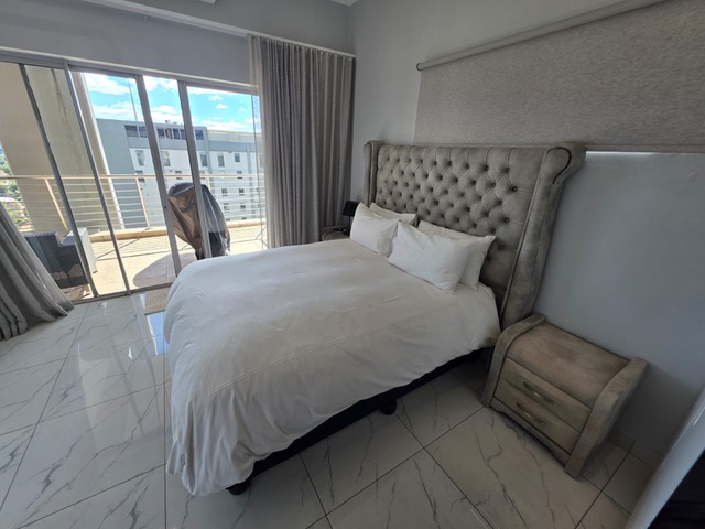 To Let 3 Bedroom Property for Rent in Sandhurst Gauteng