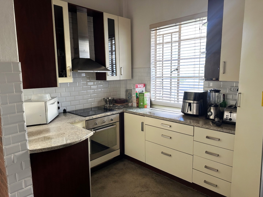 2 Bedroom Property for Sale in Killarney Gauteng