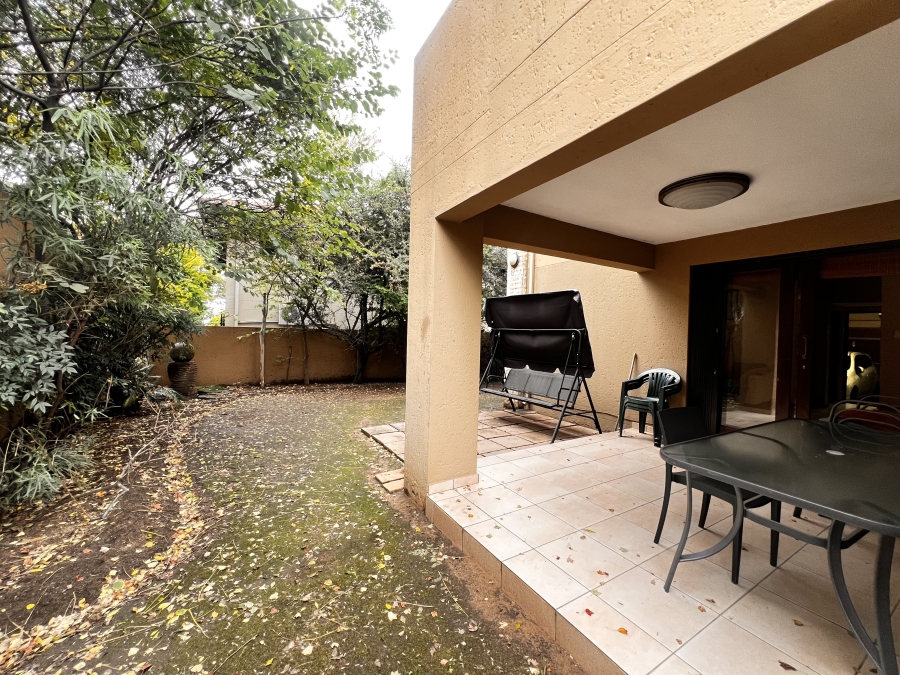 To Let 4 Bedroom Property for Rent in Erand Gardens Gauteng