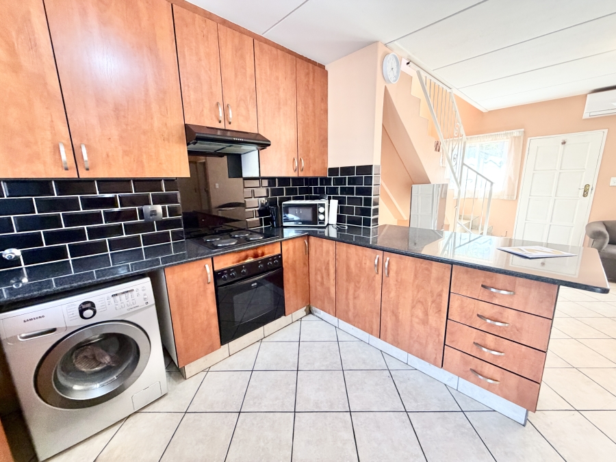 2 Bedroom Property for Sale in Halfway Gardens Gauteng