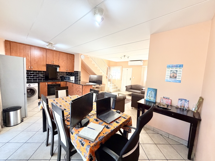 2 Bedroom Property for Sale in Halfway Gardens Gauteng