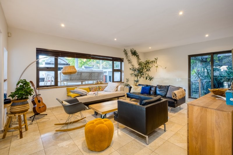 To Let 5 Bedroom Property for Rent in River Club Gauteng