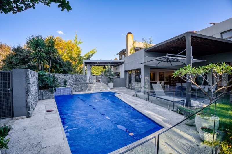 To Let 5 Bedroom Property for Rent in River Club Gauteng