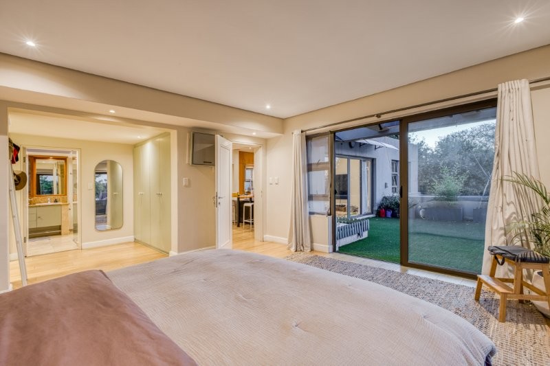 To Let 5 Bedroom Property for Rent in River Club Gauteng