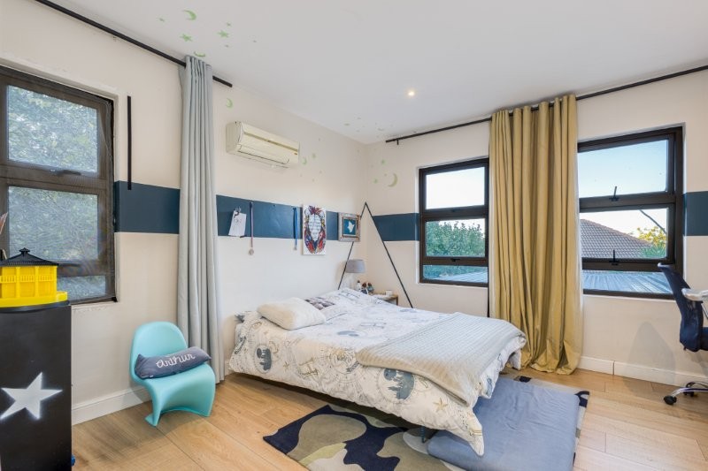 To Let 5 Bedroom Property for Rent in River Club Gauteng