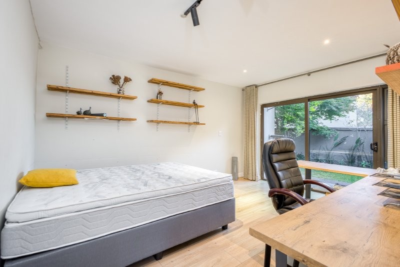To Let 5 Bedroom Property for Rent in River Club Gauteng