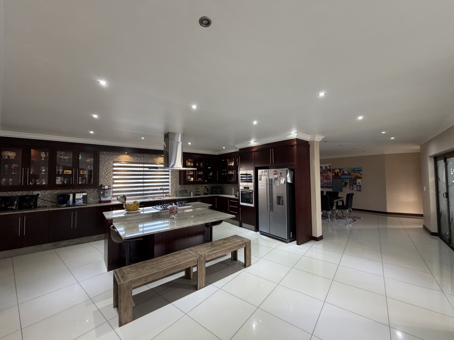 4 Bedroom Property for Sale in Aspen Hills Gauteng