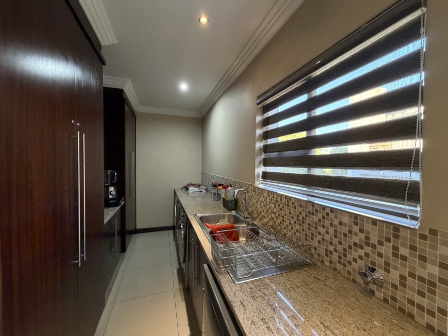 4 Bedroom Property for Sale in Aspen Hills Gauteng