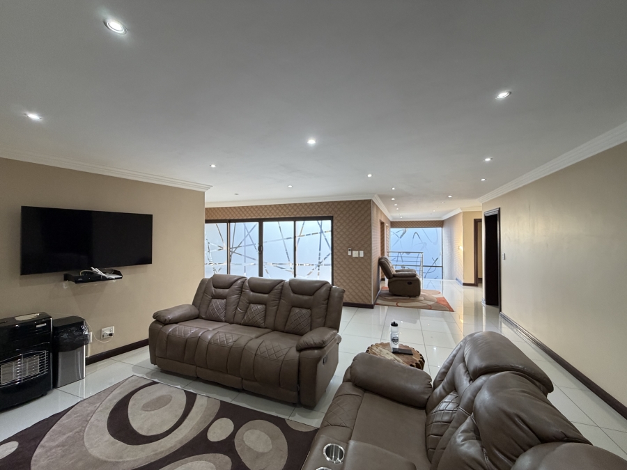 4 Bedroom Property for Sale in Aspen Hills Gauteng