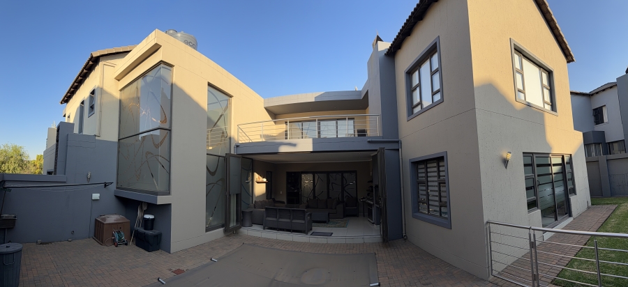 4 Bedroom Property for Sale in Aspen Hills Gauteng