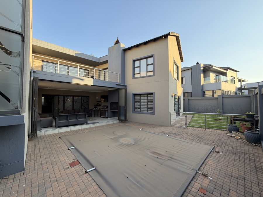 4 Bedroom Property for Sale in Aspen Hills Gauteng