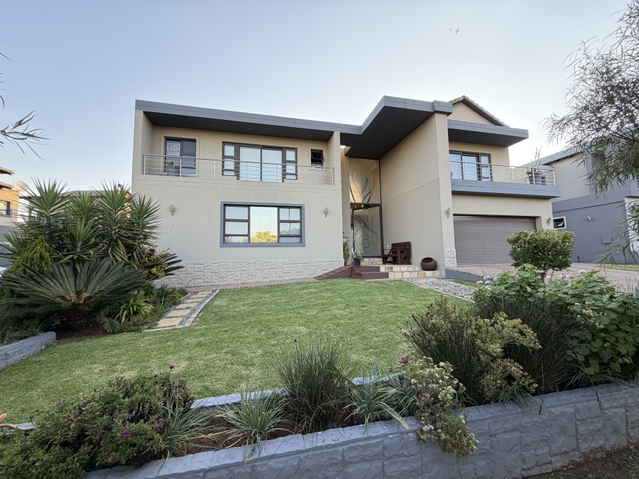 4 Bedroom Property for Sale in Aspen Hills Gauteng