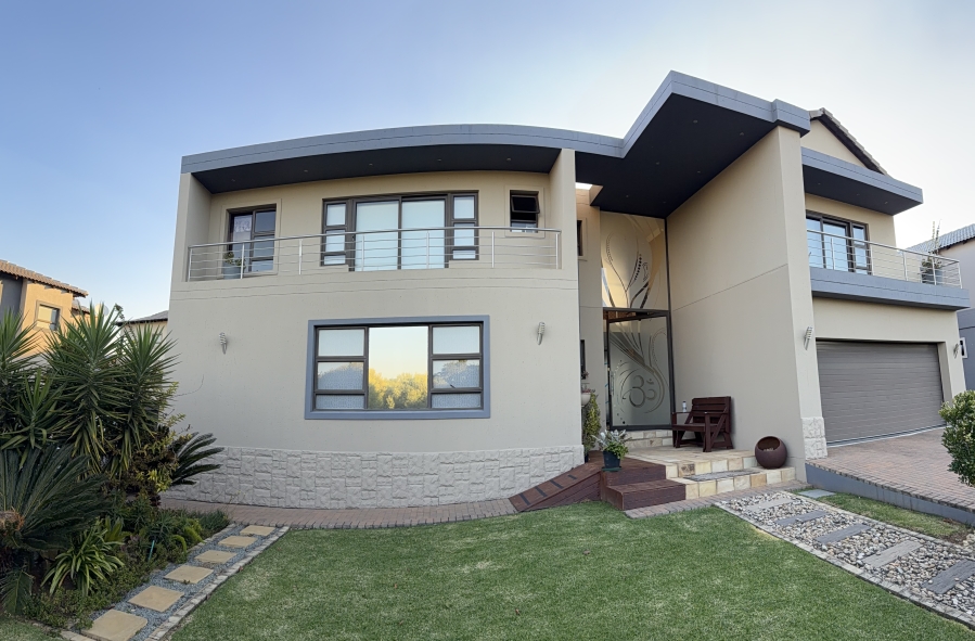4 Bedroom Property for Sale in Aspen Hills Gauteng