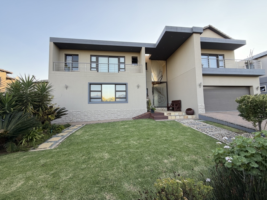 4 Bedroom Property for Sale in Aspen Hills Gauteng