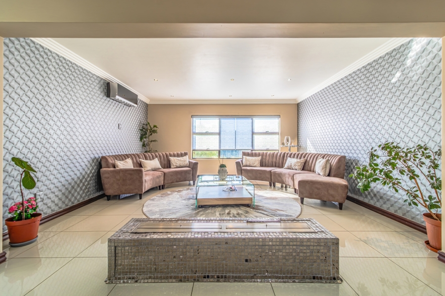 4 Bedroom Property for Sale in Aspen Hills Gauteng