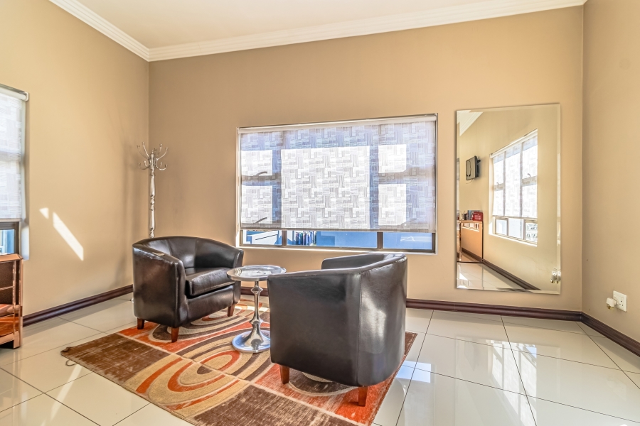 4 Bedroom Property for Sale in Aspen Hills Gauteng