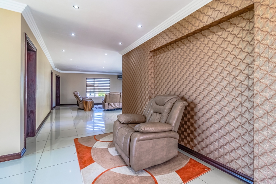 4 Bedroom Property for Sale in Aspen Hills Gauteng