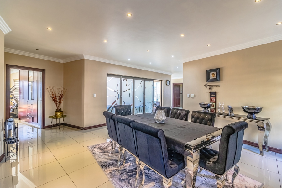4 Bedroom Property for Sale in Aspen Hills Gauteng