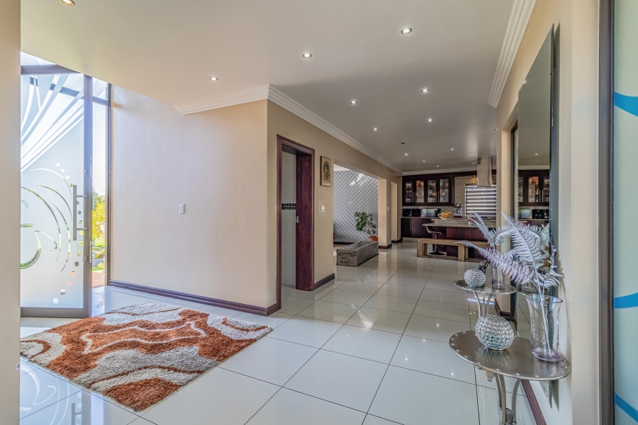4 Bedroom Property for Sale in Aspen Hills Gauteng