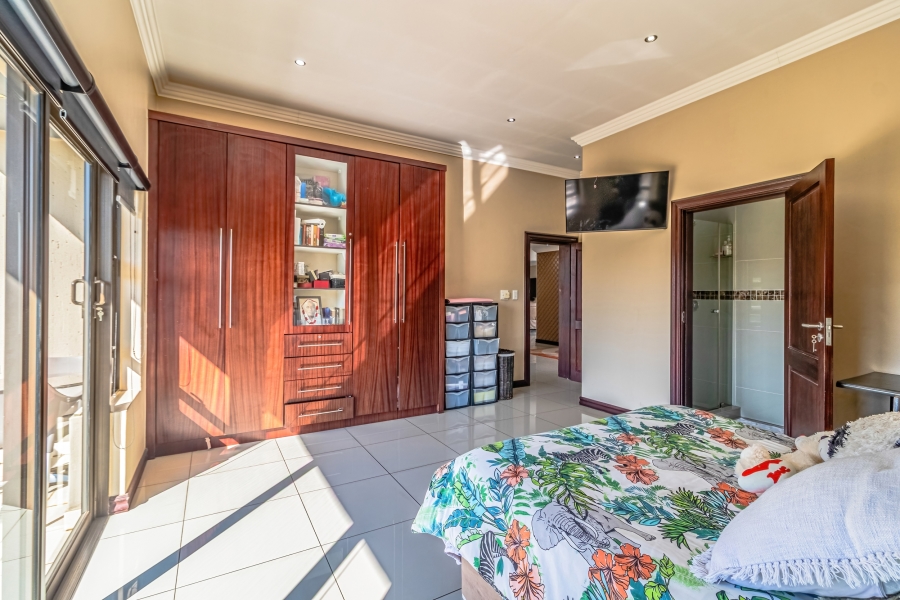 4 Bedroom Property for Sale in Aspen Hills Gauteng
