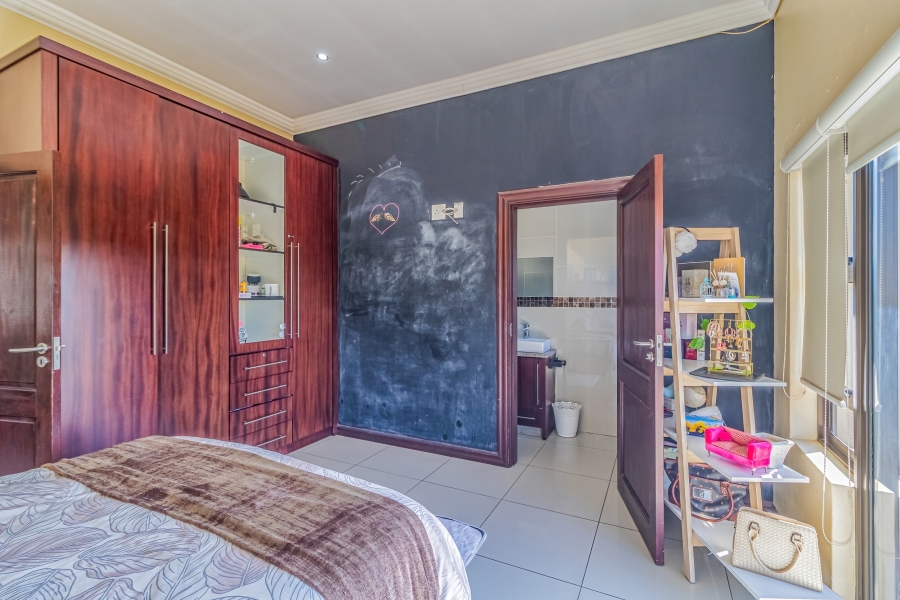 4 Bedroom Property for Sale in Aspen Hills Gauteng
