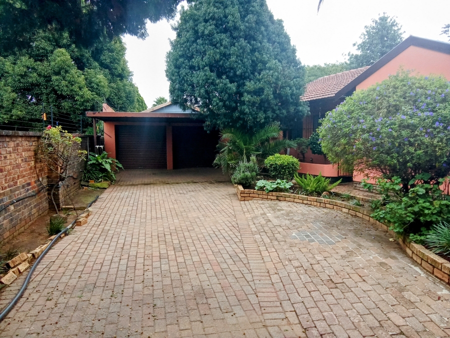 3 Bedroom Property for Sale in Groblerpark Gauteng