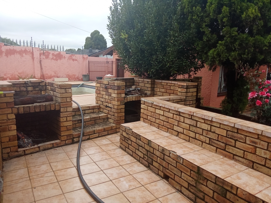 3 Bedroom Property for Sale in Groblerpark Gauteng