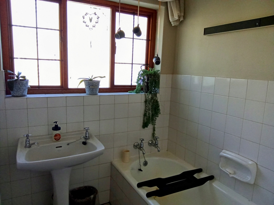 4 Bedroom Property for Sale in Wilro Park Gauteng