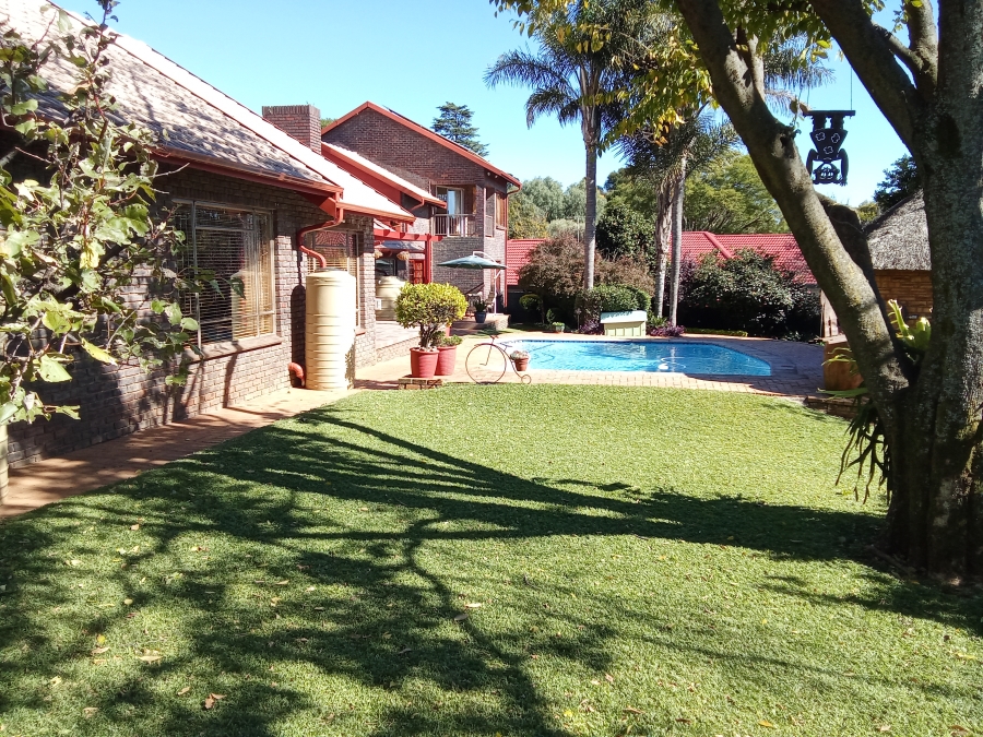 4 Bedroom Property for Sale in Wilro Park Gauteng