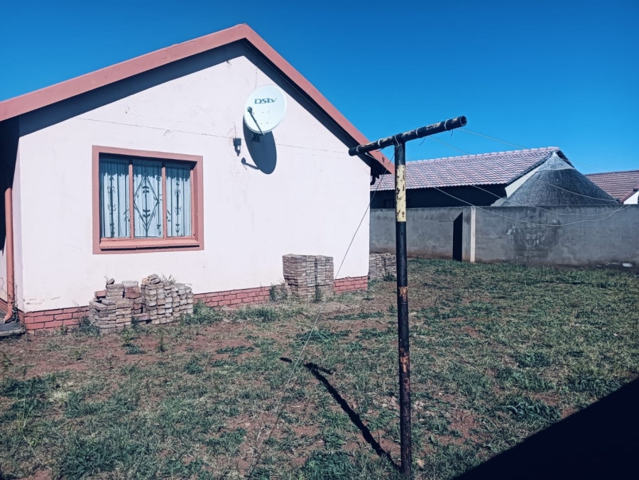 3 Bedroom Property for Sale in Bekkersdal Gauteng