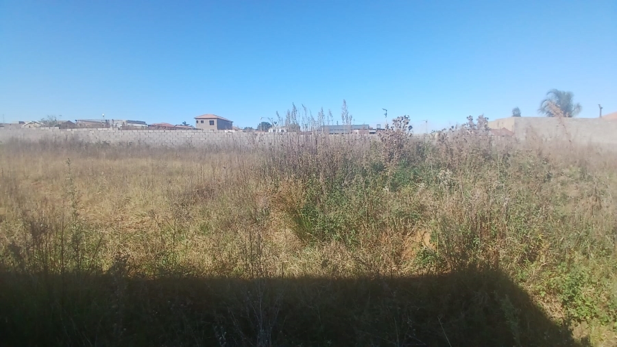 0 Bedroom Property for Sale in Mohlakeng Gauteng