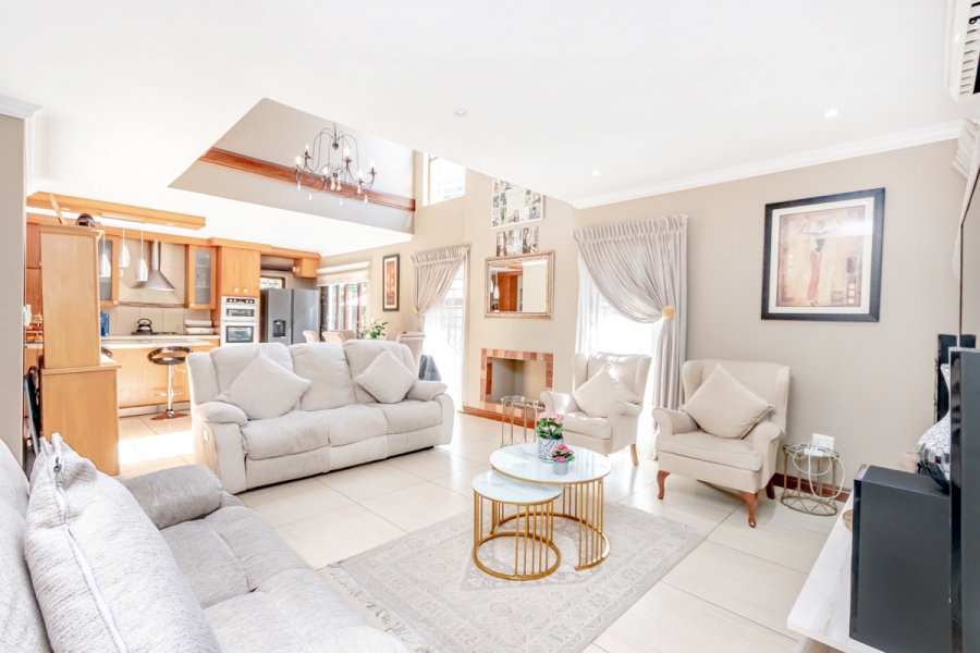 3 Bedroom Property for Sale in Ferndale Gauteng