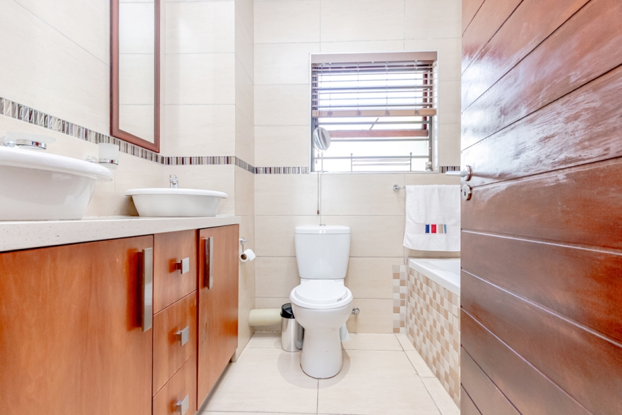 3 Bedroom Property for Sale in Ferndale Gauteng