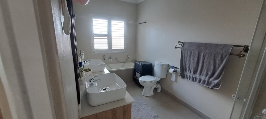3 Bedroom Property for Sale in Brentwood Gauteng