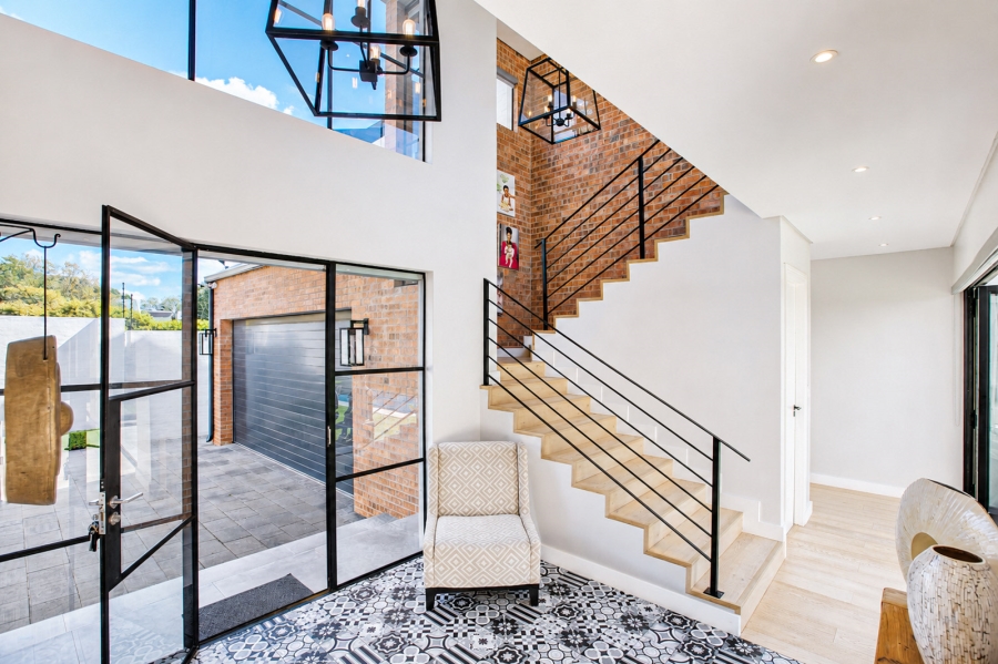To Let 5 Bedroom Property for Rent in Parktown North Gauteng
