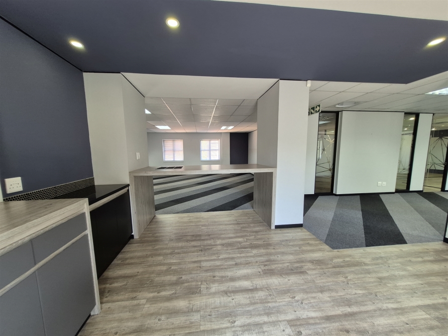 To Let Commercial Property for Rent in Hyde Park Gauteng