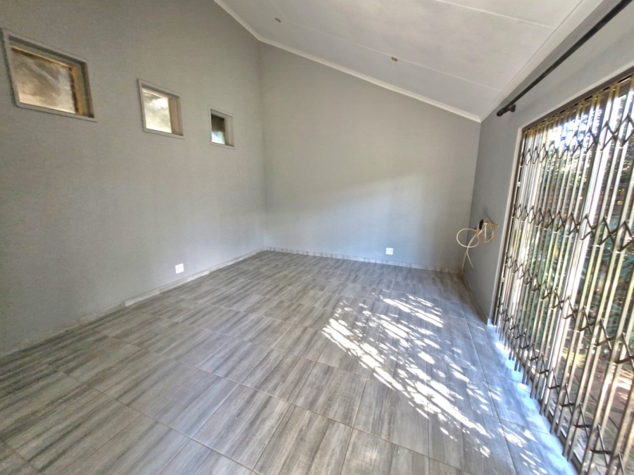 3 Bedroom Property for Sale in Sinoville Gauteng