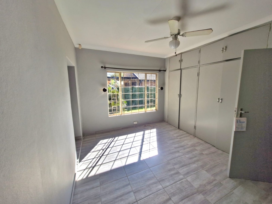 3 Bedroom Property for Sale in Sinoville Gauteng