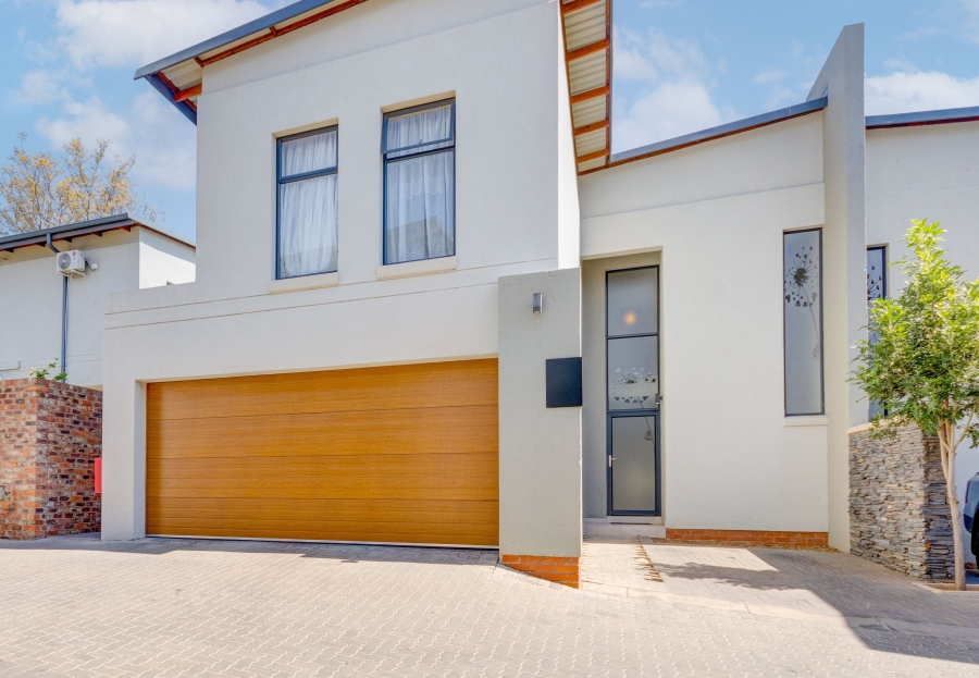 4 Bedroom Property for Sale in Kyalami Gauteng