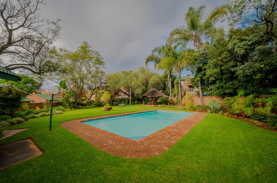 2 Bedroom Property for Sale in Faerie Glen Gauteng